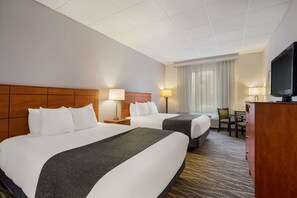 标准房, 2 张大床, 无烟房, 冰箱和微波炉 | 笔记本电脑工作区、熨斗/熨衣板、免费婴儿床、折叠床/加床（额外收费）