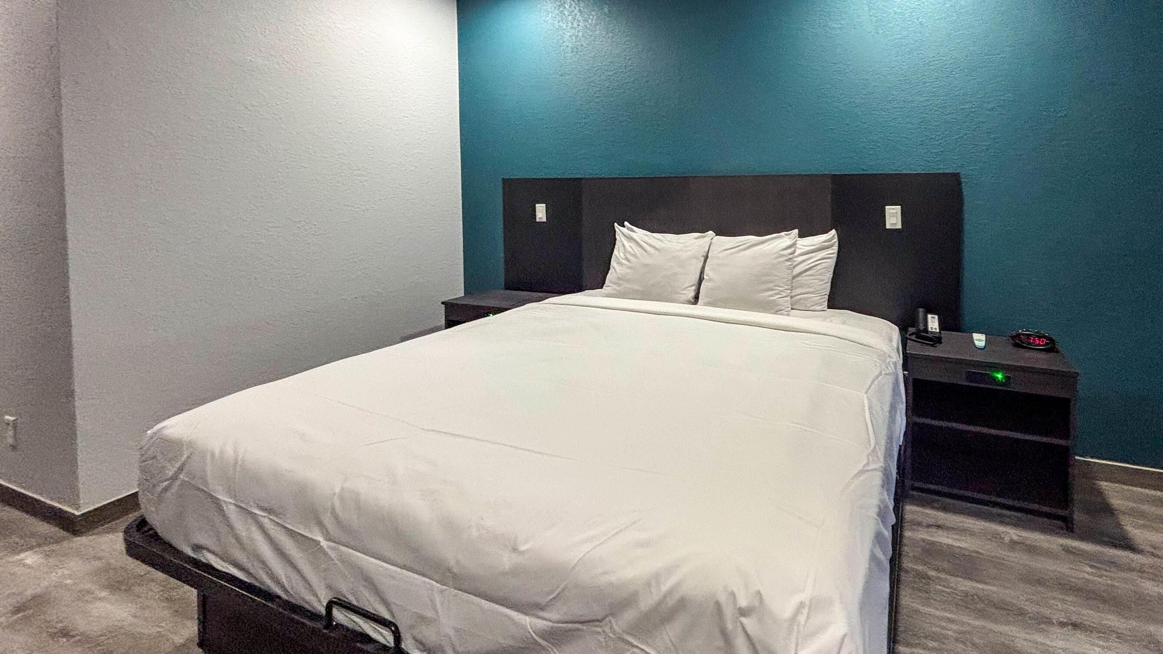 Coffres-forts dans les chambres, bureau, fer et planche à repasser