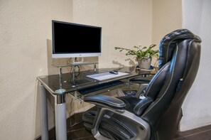 Business center - Quality Inn Alpine (Alpine)