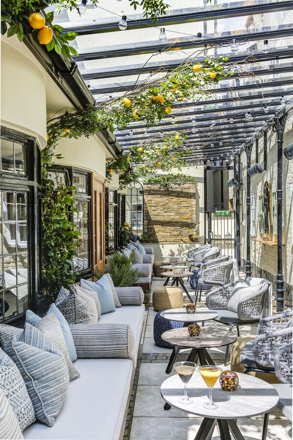 Exterior - The George of Colchester (Colchester)