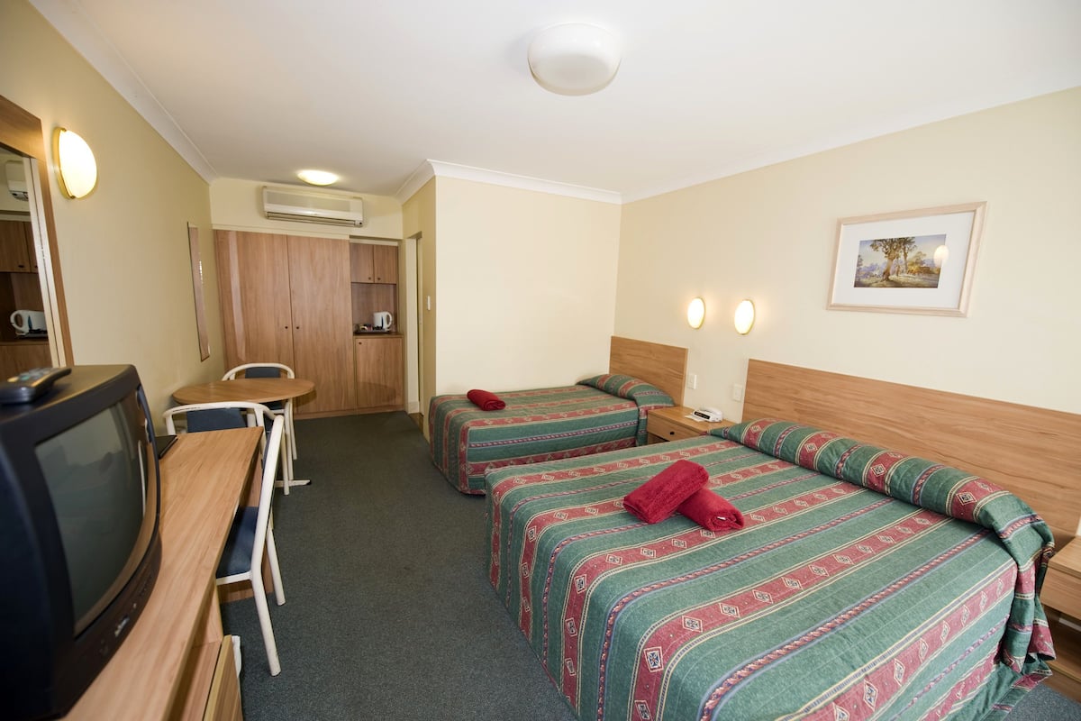 Deluxe Twin Room | Living room