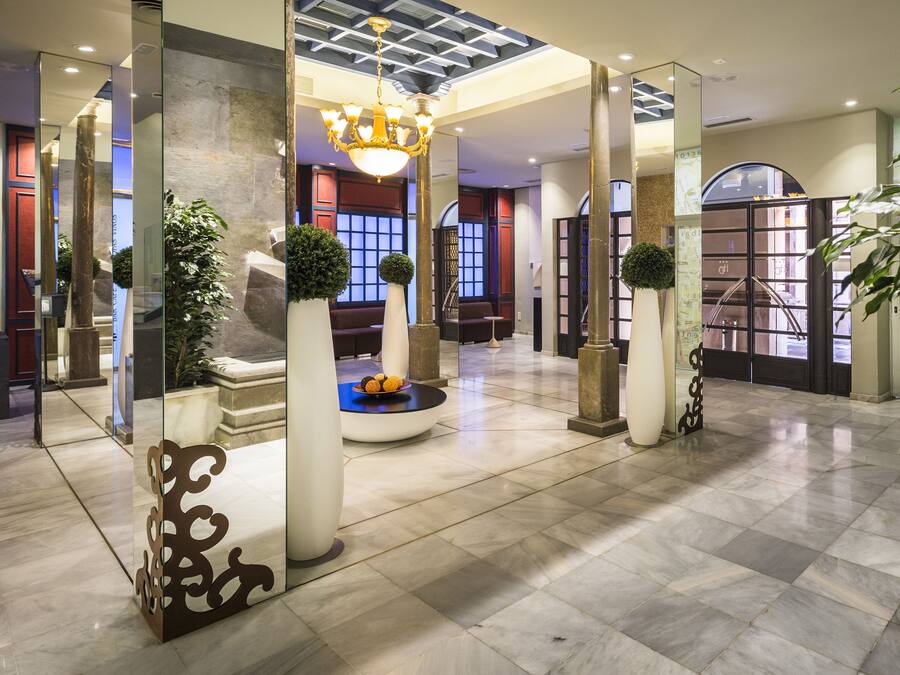 Check-in/check-out kiosk