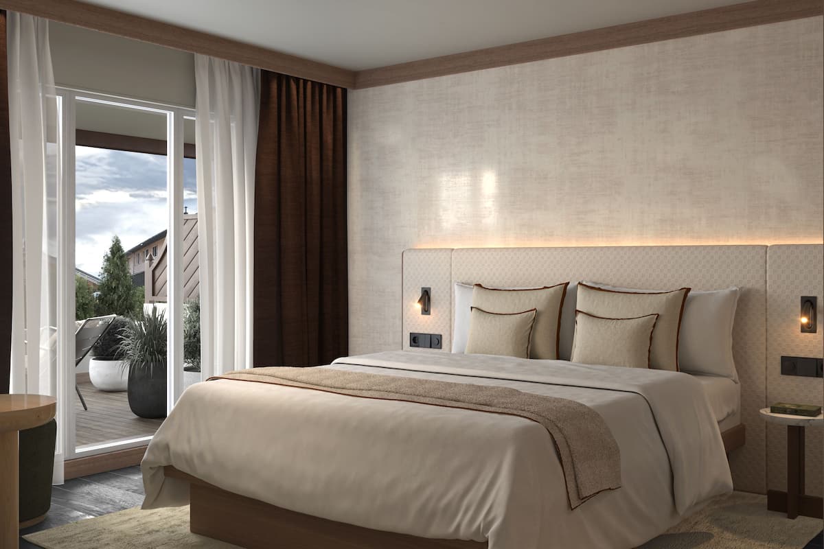 Premium bedding, down comforters, minibar, in-room safe