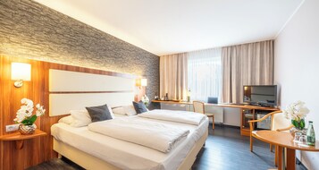 Comfort Double Room | Individually decorated, individually furnished, desk, laptop workspace