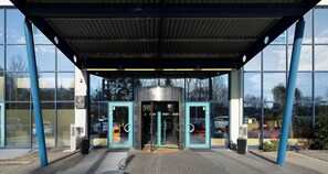 Property entrance - PLAZA INN Zwickau (Zwickau)