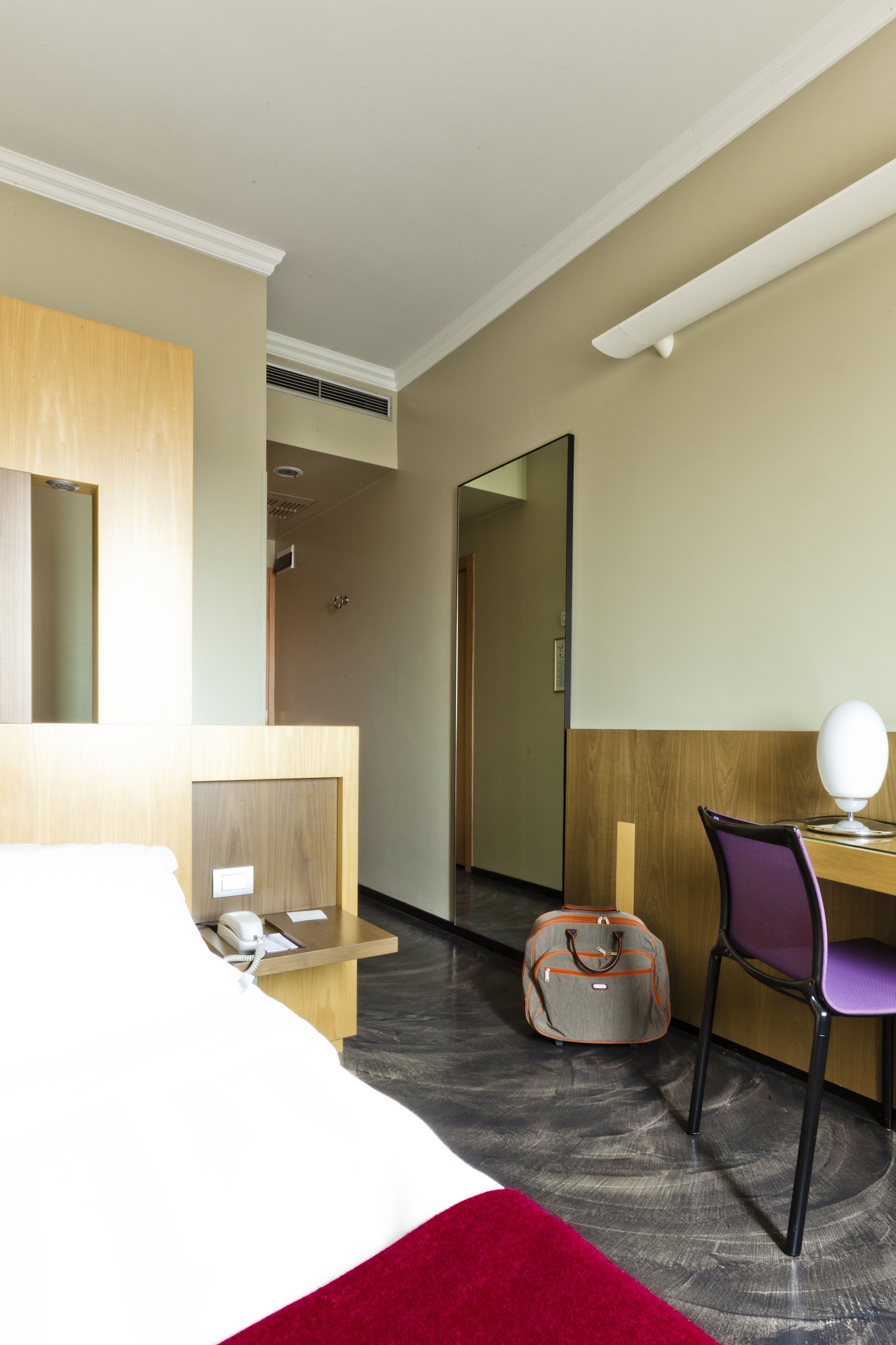 Duntäcken, minibar, värdeförvaringsskåp på rummet och ljudisolering