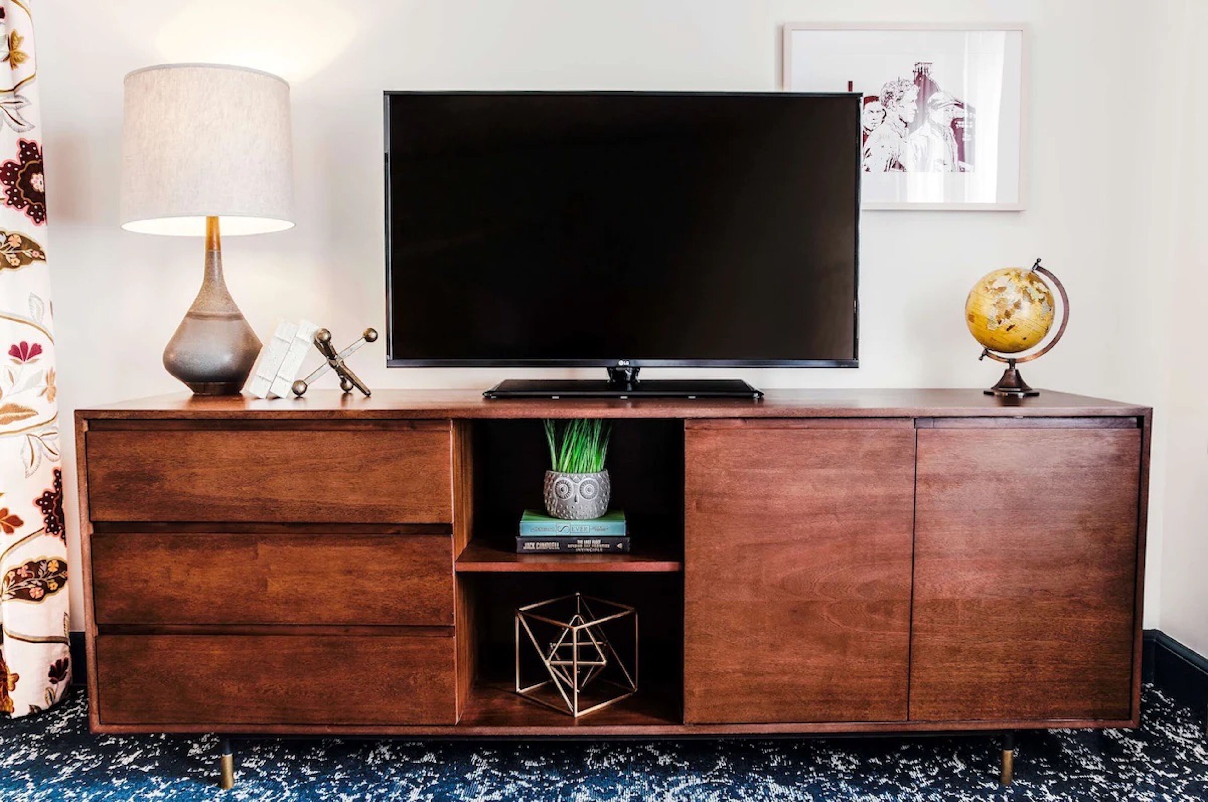 1 bedroom, frette italian sheets, premium bedding, down duvets