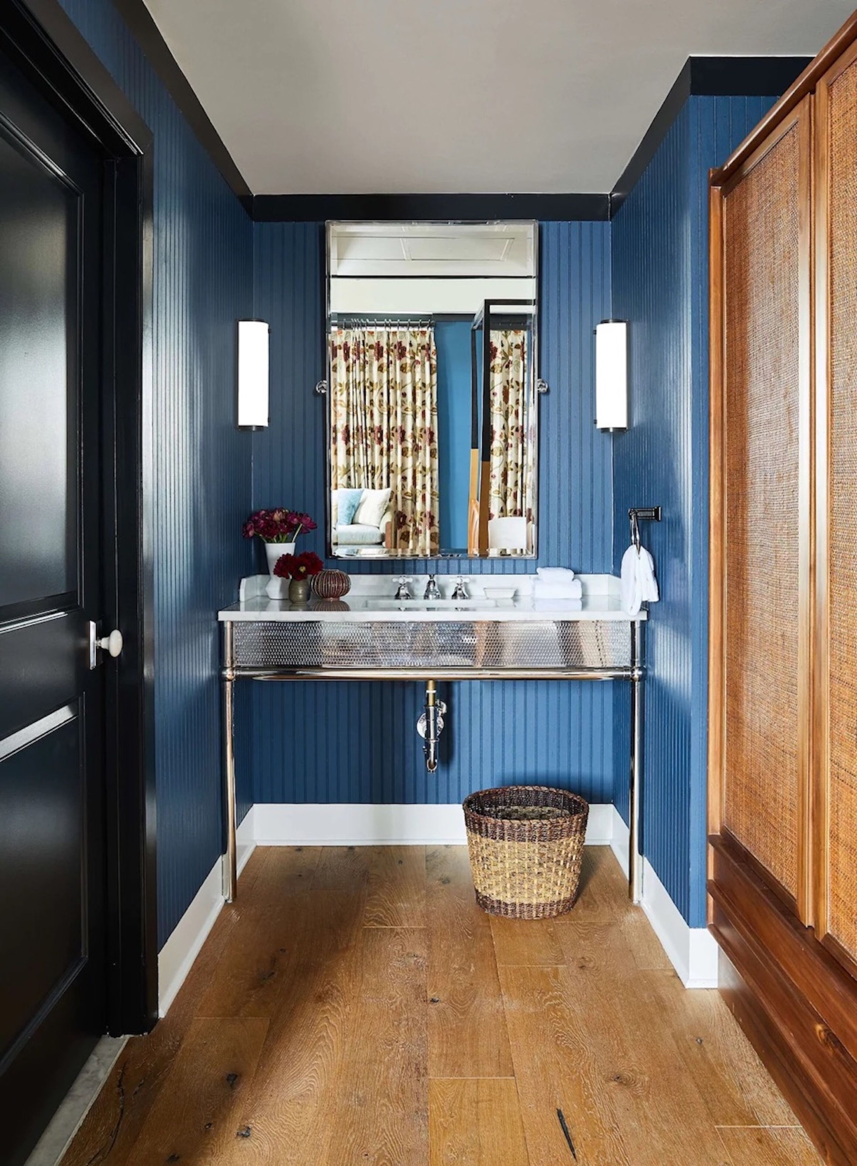 miss mary suite | bathroom | combined shower/bathtub, designer toiletries, hair dryer, slippers