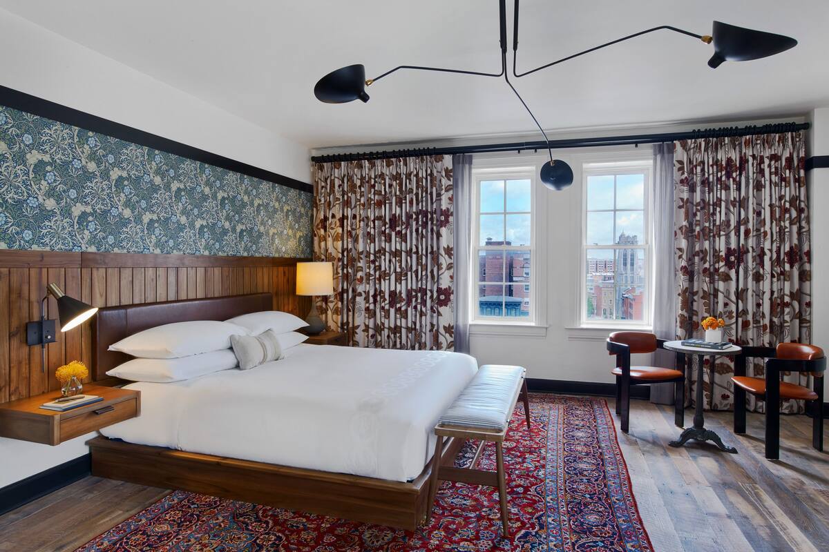 corner king | 1 bedroom, frette italian sheets, premium bedding, down duvets