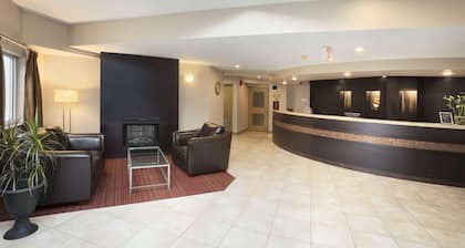 Super 8 by Wyndham West Kelowna BC