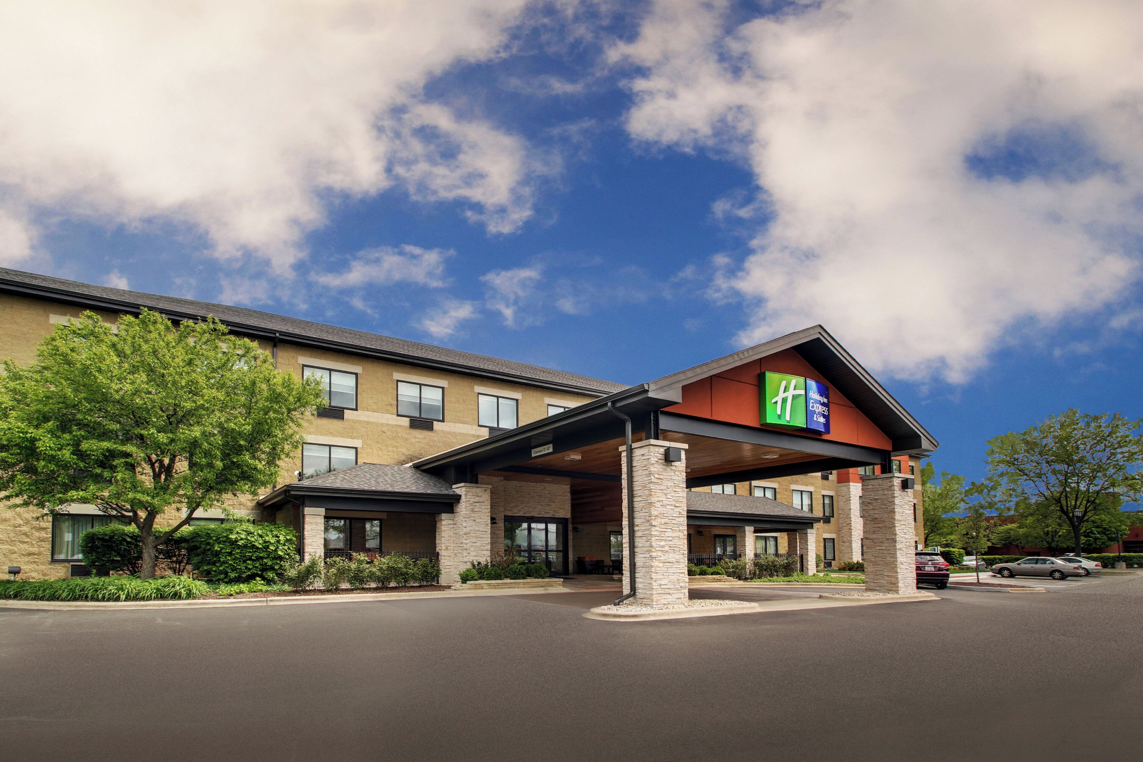 Photo - Holiday Inn Express & Suites Aurora - Naperville by IHG