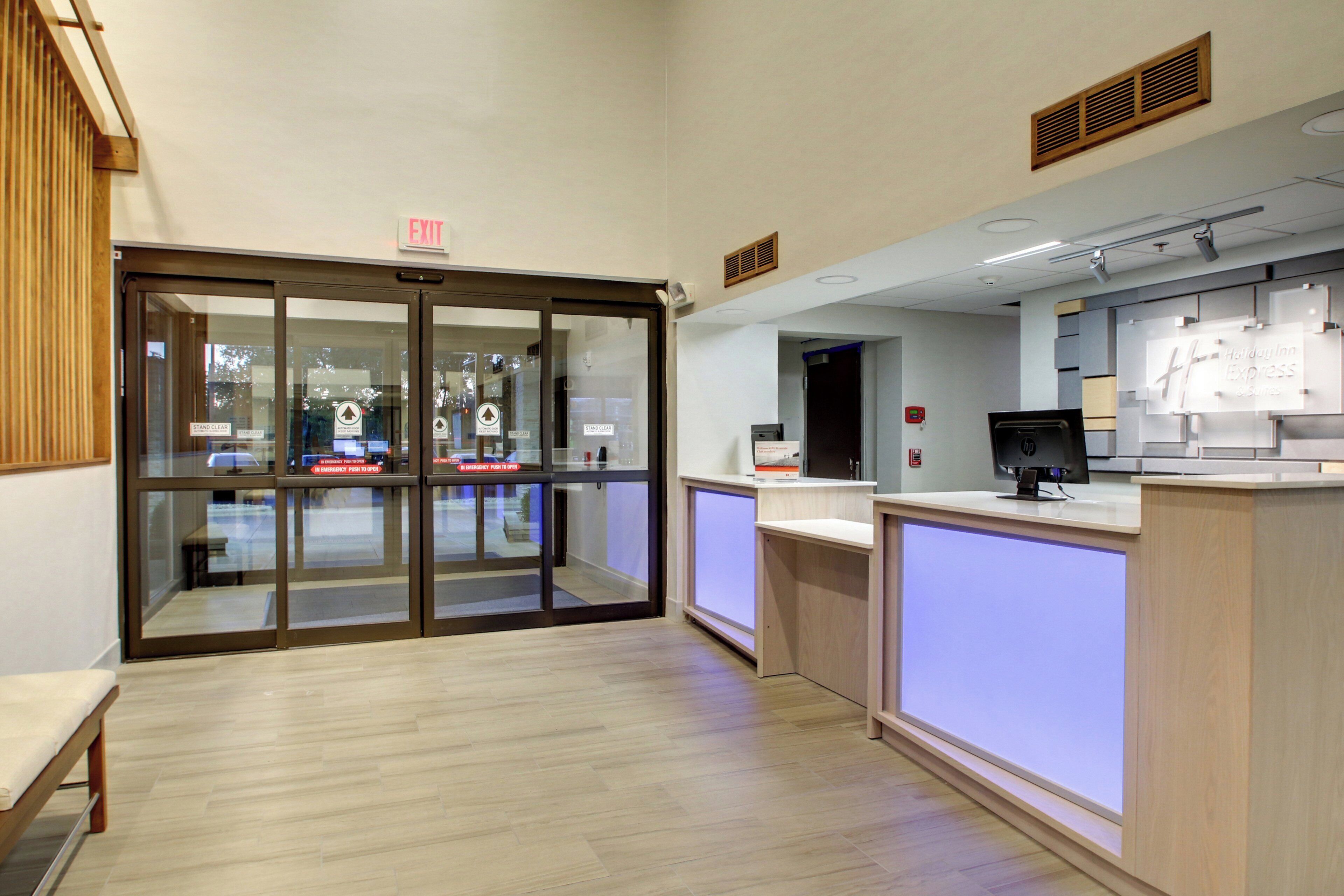 Photo - Holiday Inn Express & Suites Aurora - Naperville by IHG