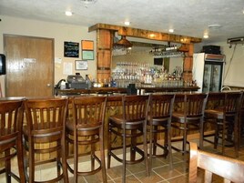 Bar (en la propiedad)