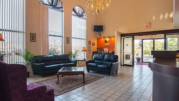 Coin salon dans le hall