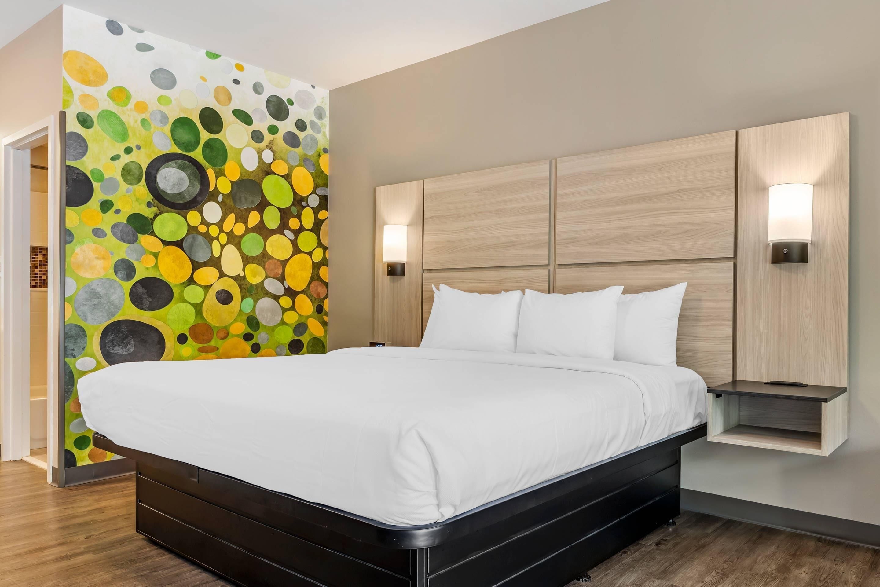 書桌、遮光窗簾/窗簾、熨斗/熨衫板、免費 Wi-Fi