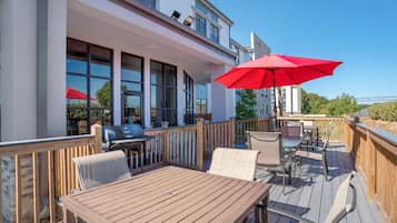 Indoor pool, open 8:00 AM to 10 PM, pool loungers