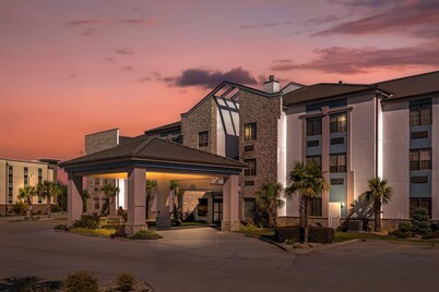 Comfort Suites Hattiesburg near University