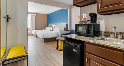 Comfort Suites Hattiesburg near University