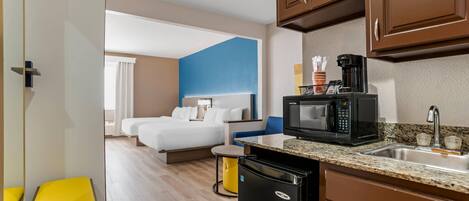 Bureau, espace de travail pour ordinateur portable