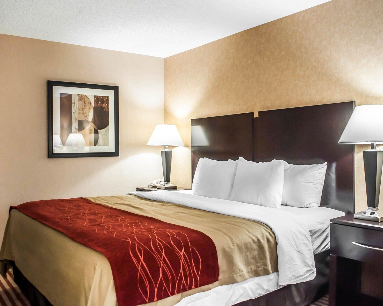 Desk, iron/ironing board, free WiFi, bed sheets