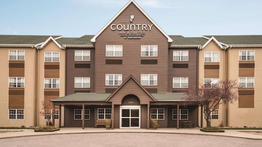 Country Inn & Suites by Radisson, Dakota Dunes, SD