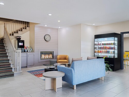 Garner Hotel Decatur - Forsyth by IHG