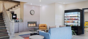 Garner Hotel Decatur - Forsyth by IHG