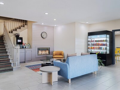 Garner Hotel Decatur - Forsyth by IHG