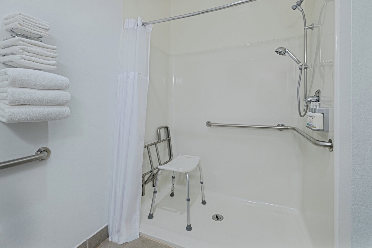 Standard Room, 2 Queen Beds, Mobility Accessible (Communications) | Premium bedding, desk, blackout drapes, iron/ironing board