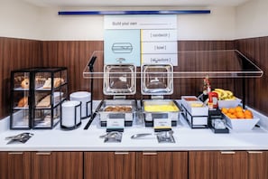 Free daily continental breakfast