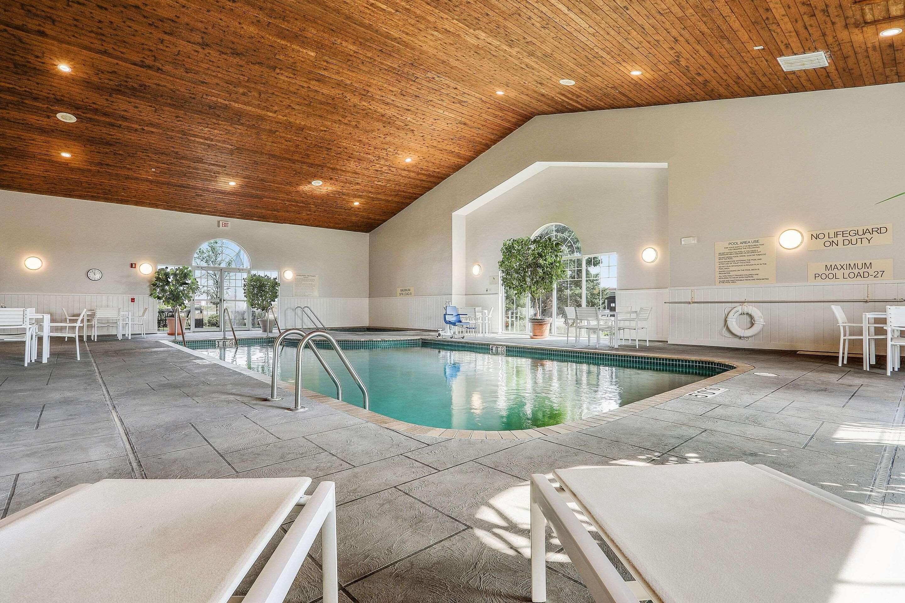 indoor pool, pool loungers