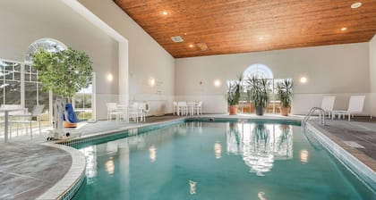 Country Inn & Suites by Radisson, Green Bay, WI
