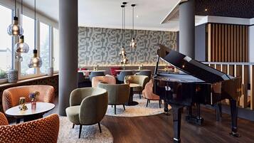 2 Bars/Lounges, Cocktailbar