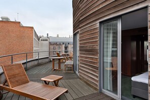 Coffres-forts dans les chambres, bureau, chambres insonorisées