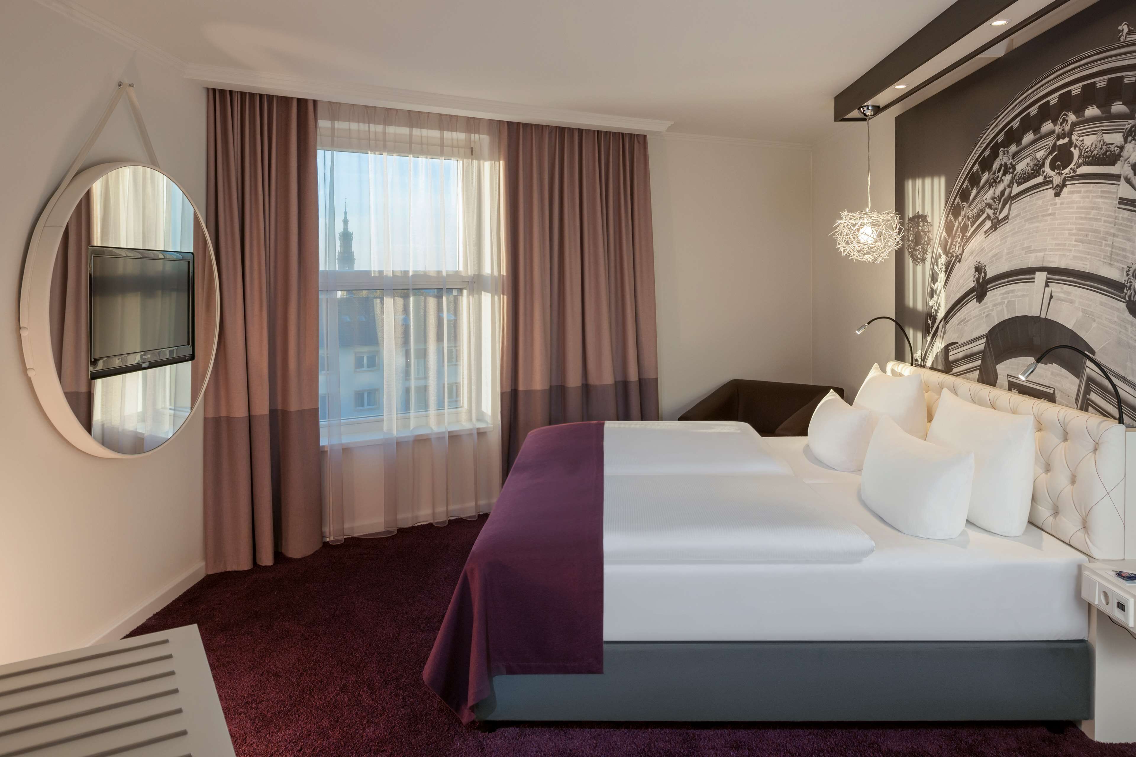 hypo-allergenic bedding, in-room safe, desk, blackout curtains