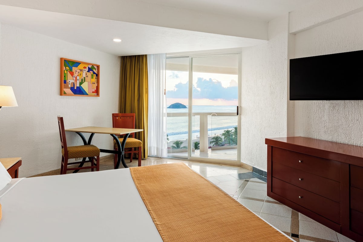 Family Suite | Skrivebord, blendingsgardiner, strykejern/-brett og wi-fi (inkludert)