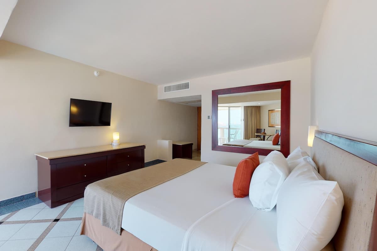 Desk, blackout curtains, iron/ironing board, free WiFi
