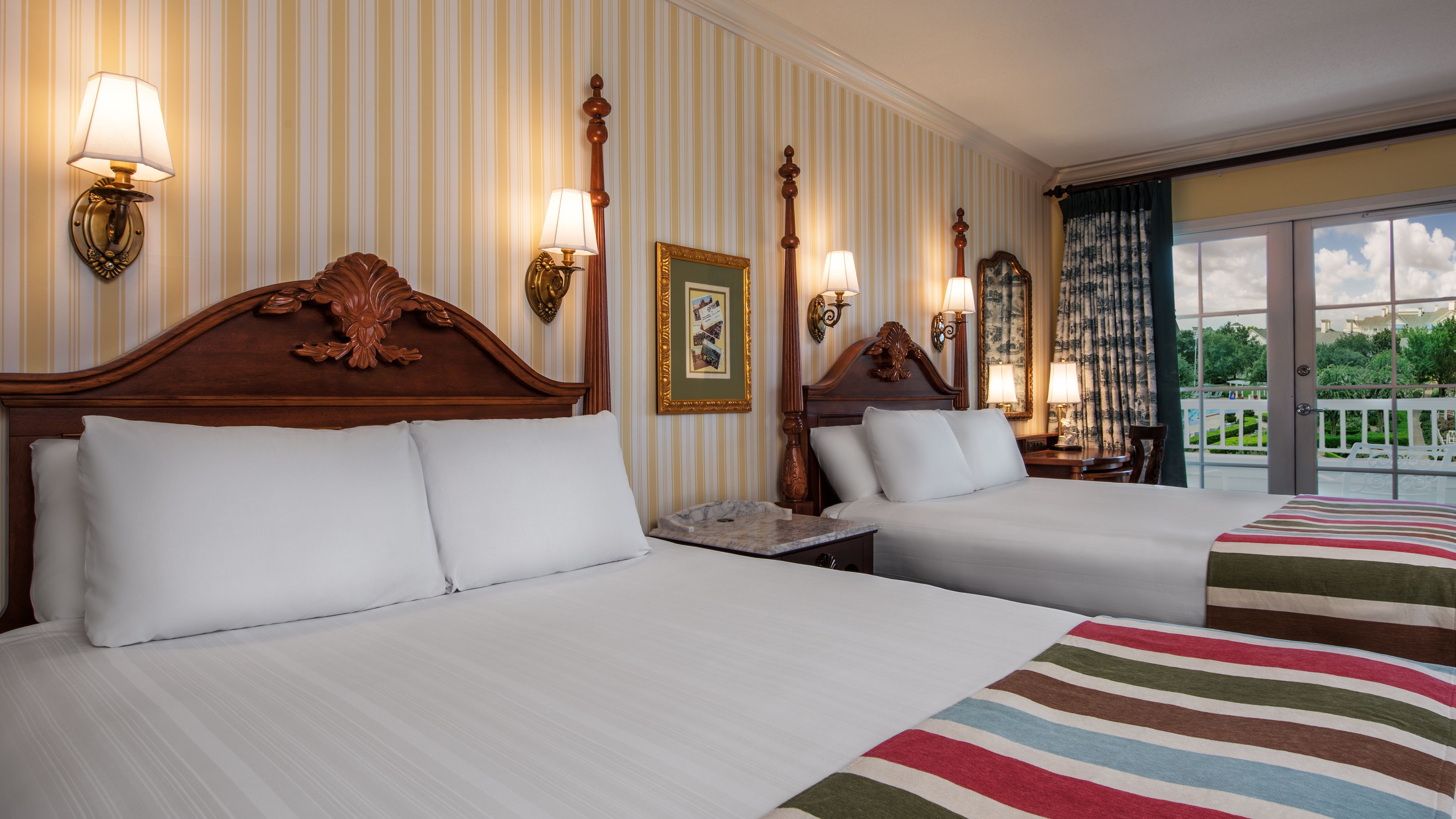 egyptian cotton sheets, premium bedding, pillow-top beds, in-room safe