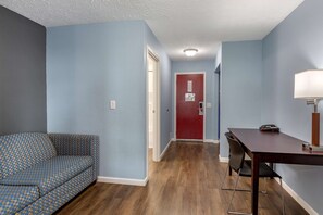 Suite, 1 Bedroom (2 Double Beds and 2 Person Sofabed)