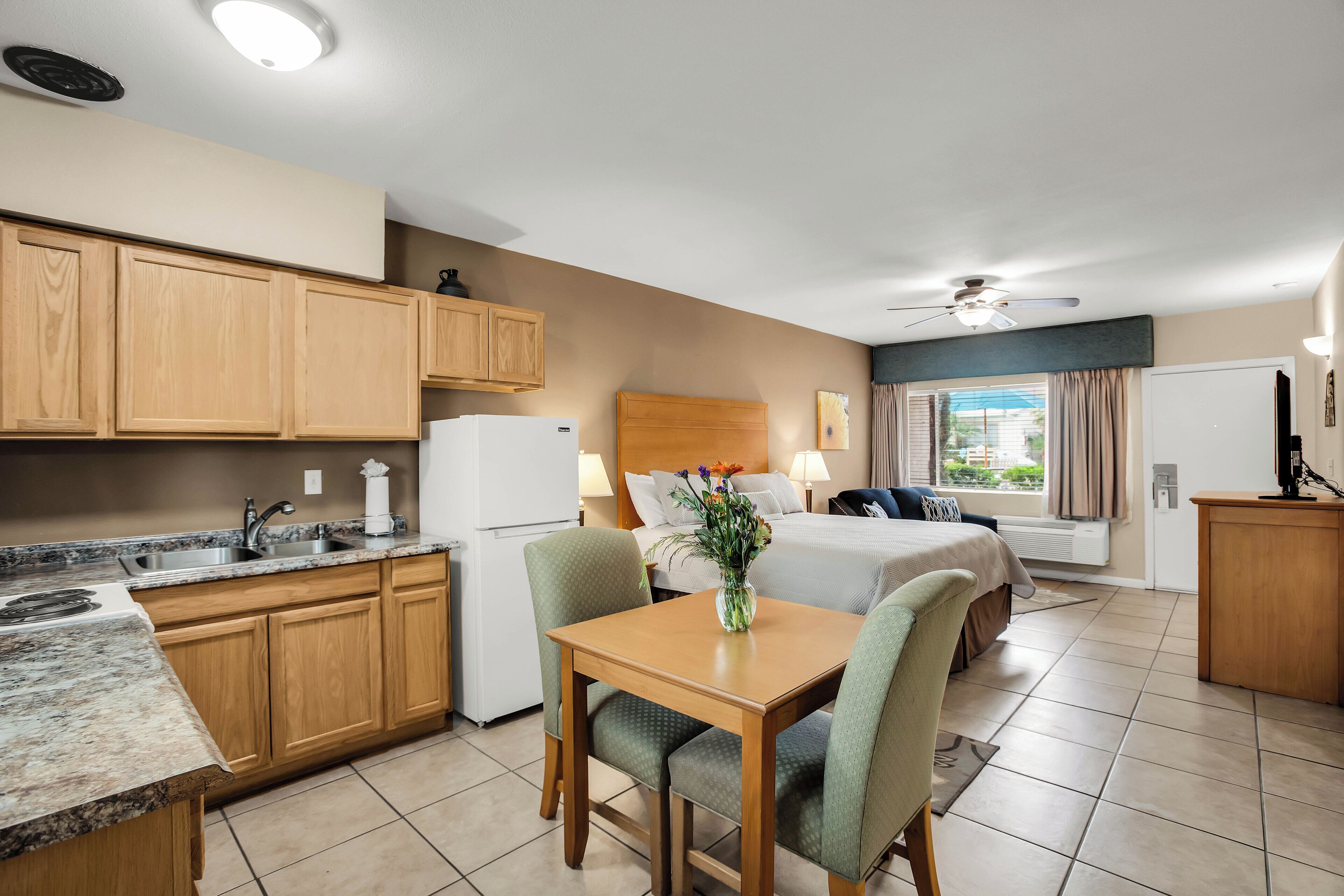 1 bedroom, desk, iron/ironing board, free wifi