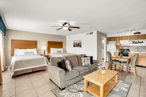 Studio Suite | Desk, iron/ironing board, free WiFi, bed sheets - Inn at Deep Canyon (Palm Desert)