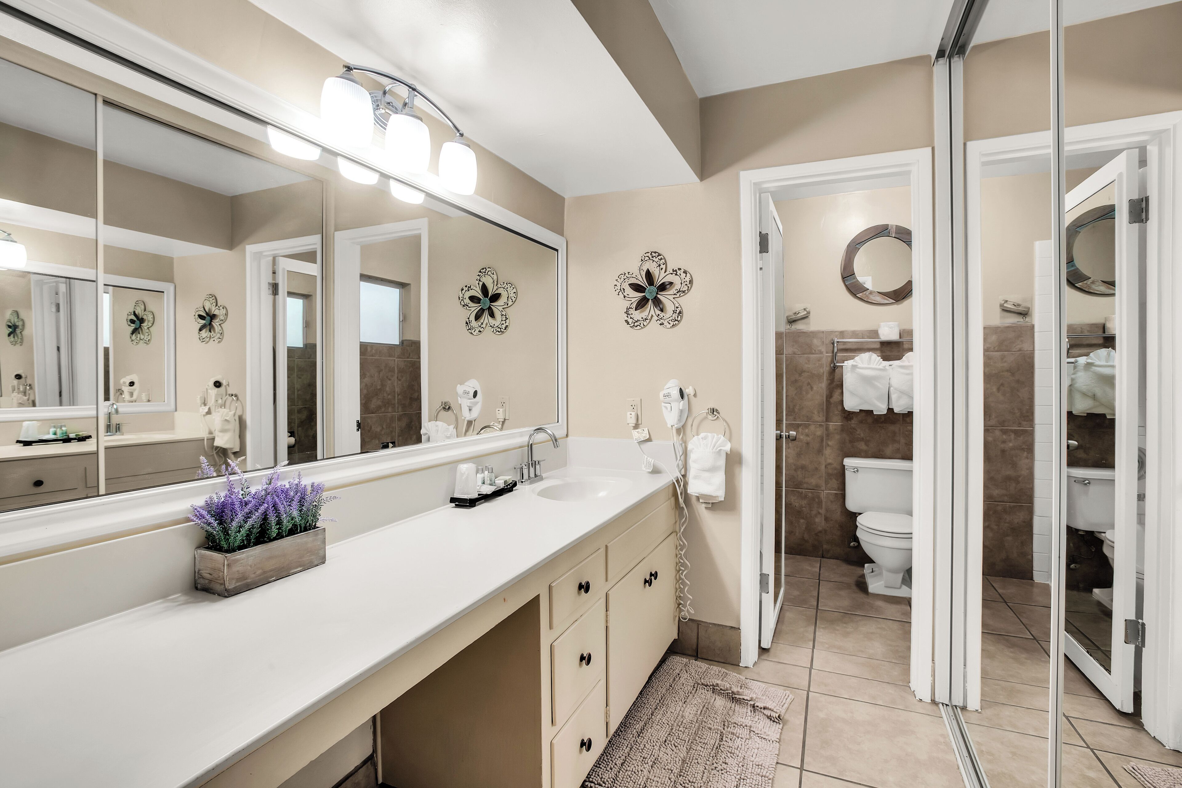 double room | bathroom | combined shower/bathtub, hair dryer, towels