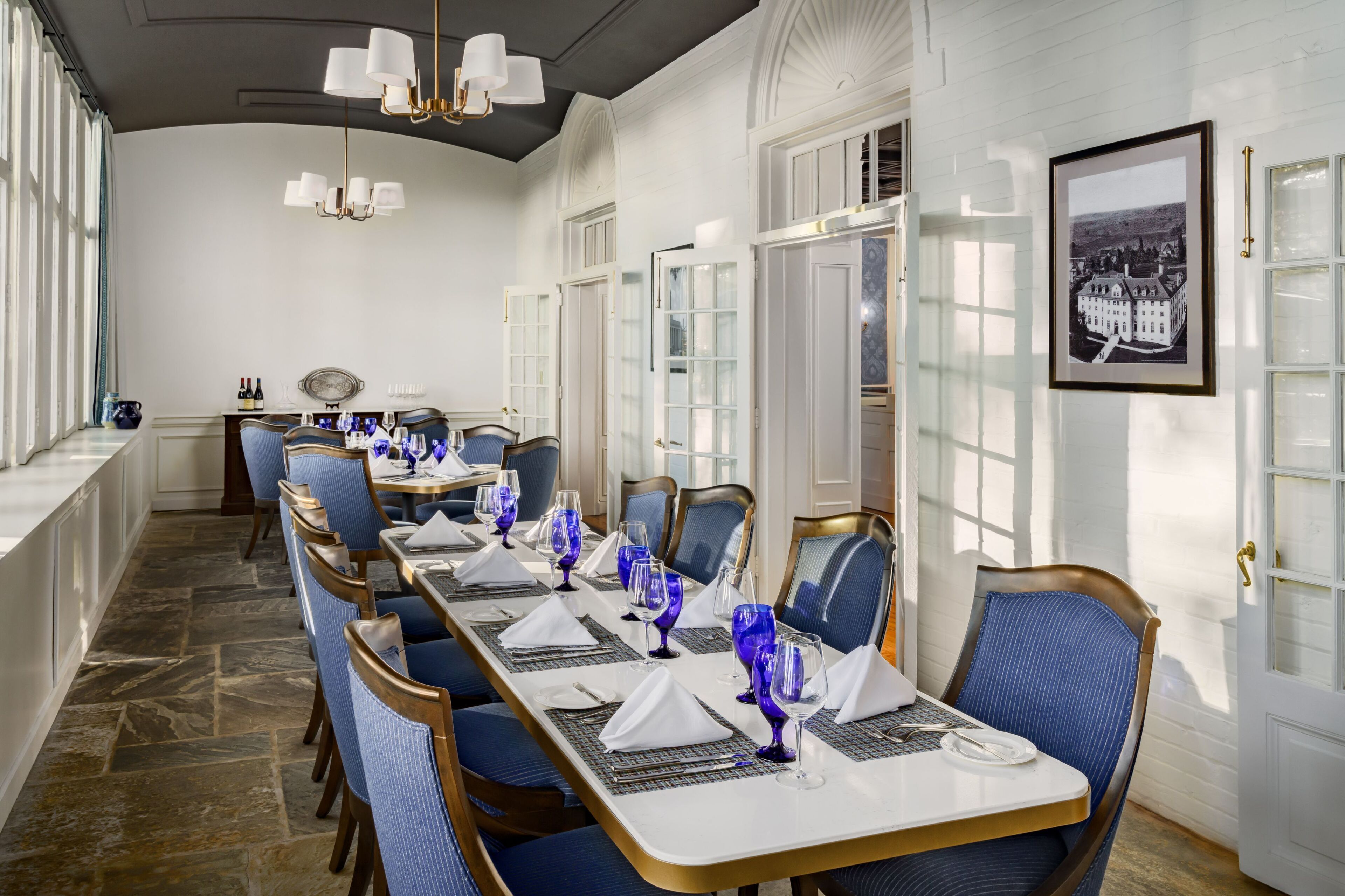 Daily full breakfast for a fee