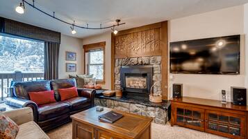 2 bedrooms, individually decorated, individually furnished, free WiFi