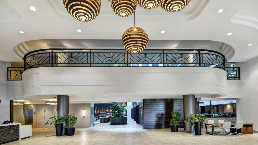 Embassy Suites by Hilton Minneapolis Airport