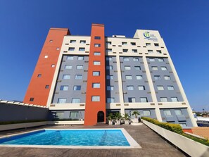 Exterior - CHN Hotel Monterrey Norte, Trademark Collection by Wyndham (Monterrey)