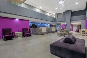 Lobby - CHN Hotel Monterrey Norte, Trademark Collection by Wyndham (Monterrey)