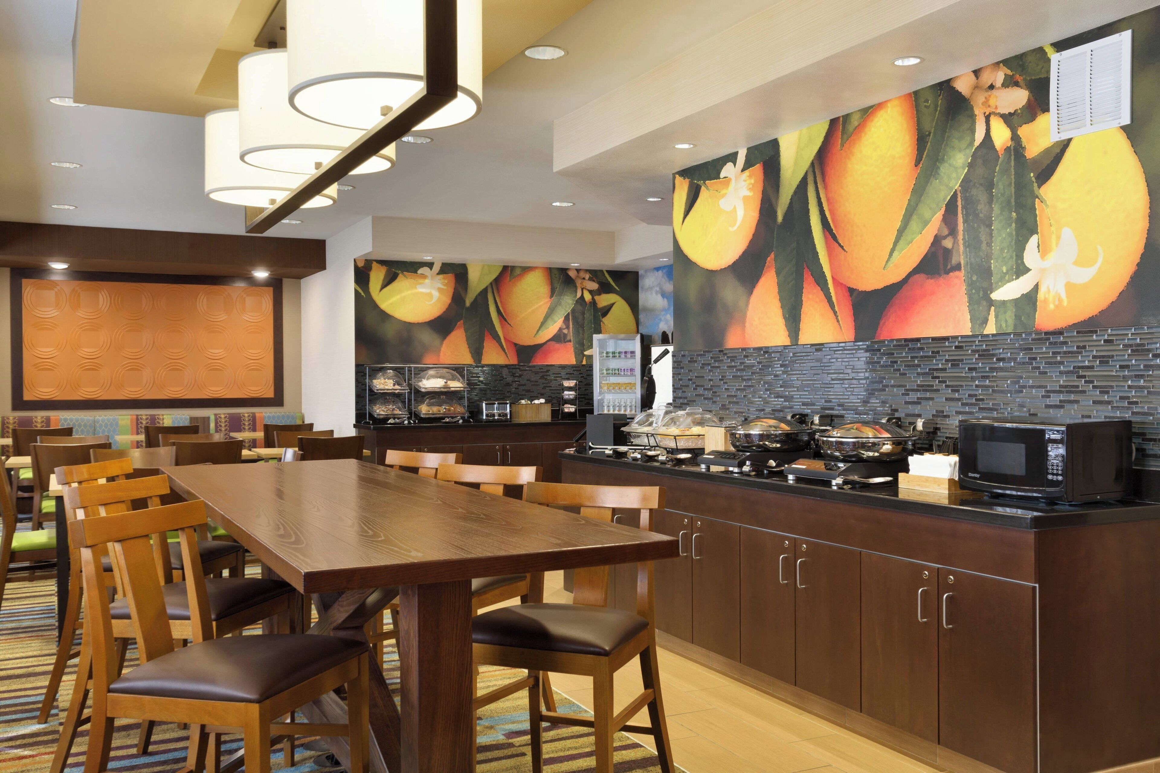 free daily self-service breakfast