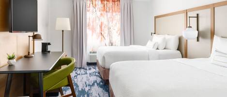 Down duvets, in-room safe, desk, laptop workspace