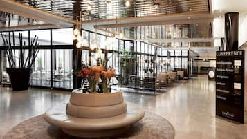 Lobby-Lounge
